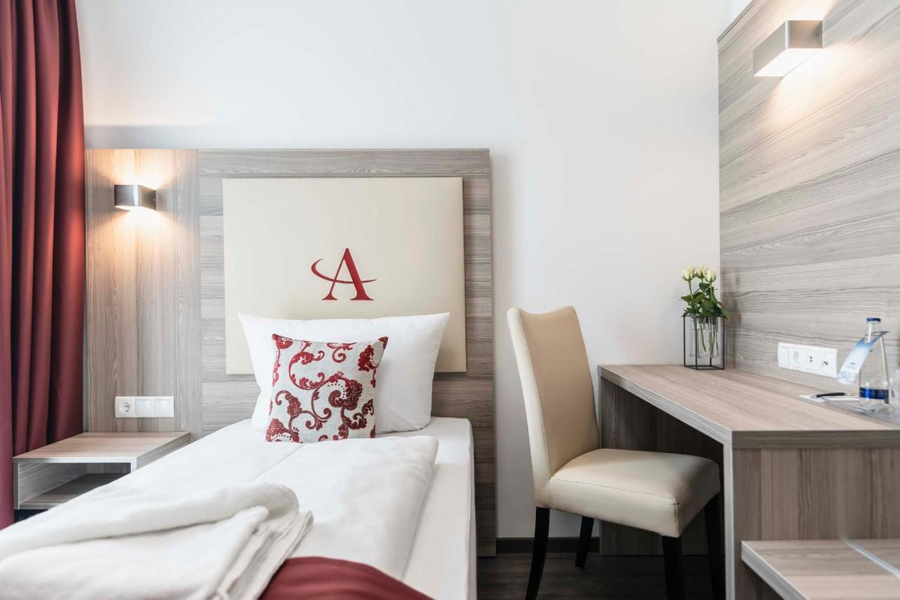 Abasto Hotel Muenchen Feldmoching エクステリア 写真