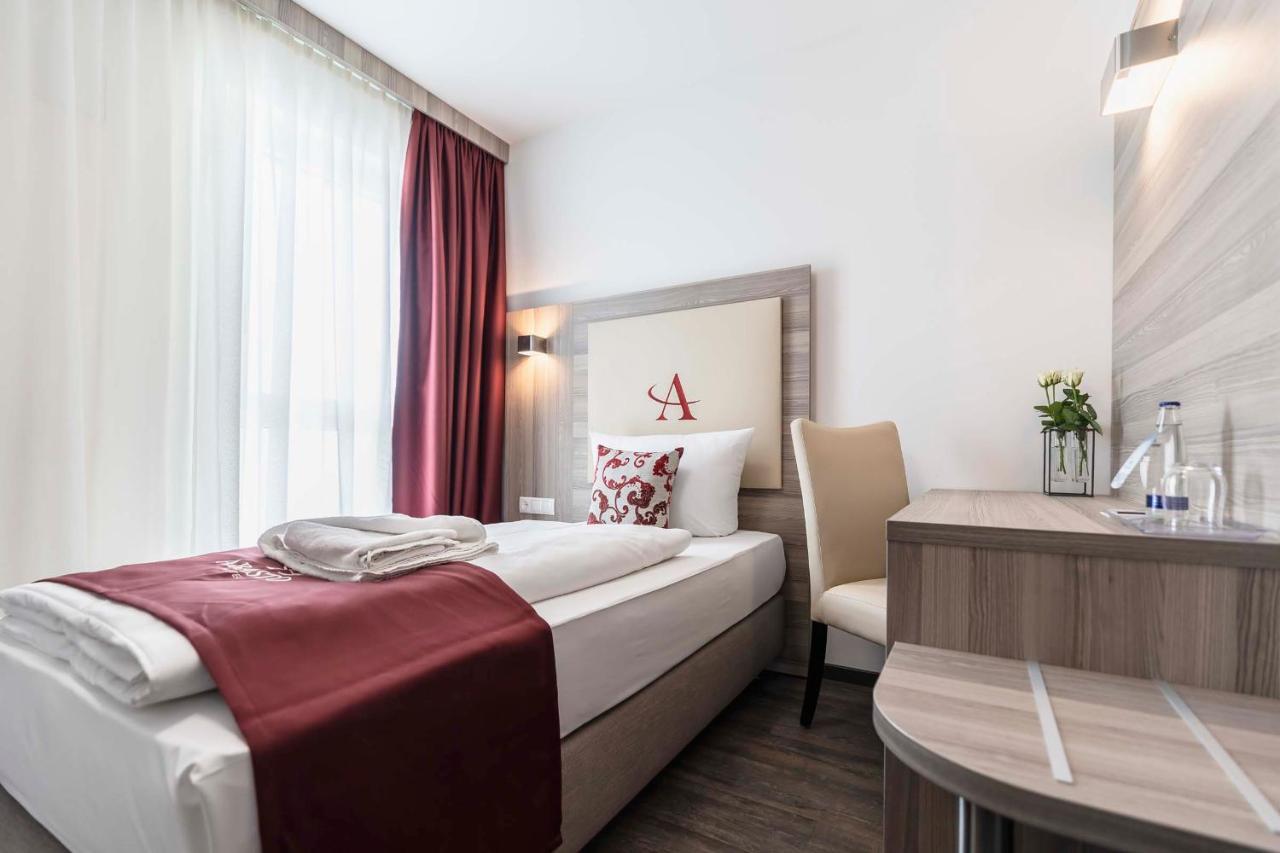 Abasto Hotel Muenchen Feldmoching エクステリア 写真