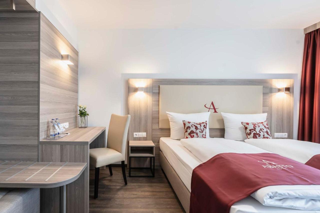 Abasto Hotel Muenchen Feldmoching エクステリア 写真