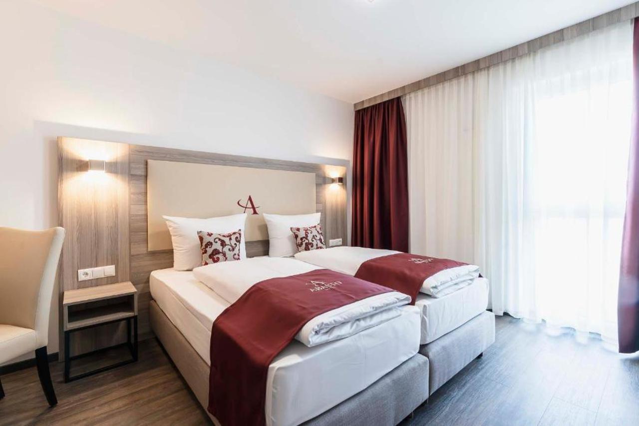 Abasto Hotel Muenchen Feldmoching エクステリア 写真